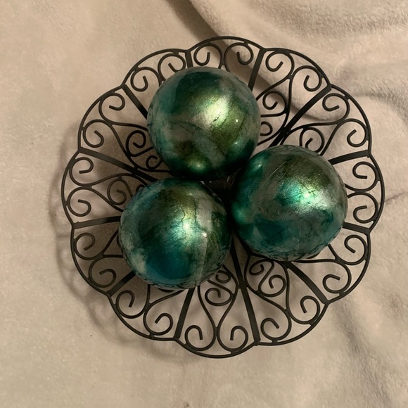 Home Decor - Picture 1 of 2